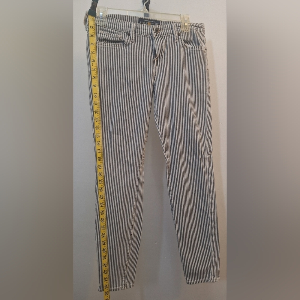 Lucky Brand Blue and White Striped Jeans Size 8 29